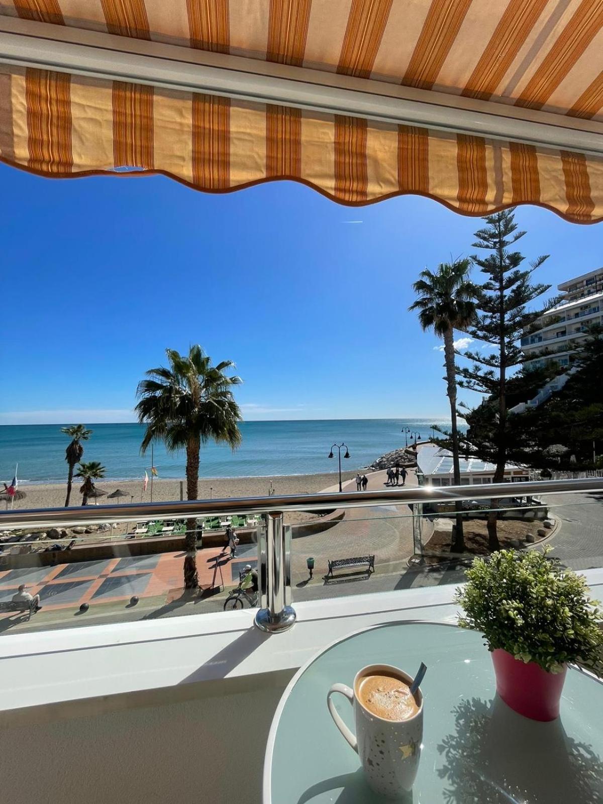 Roca Chica. Studio - First Line Beach Torremolinos Exterior foto